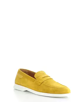 13437 MUSTARD Round Toe Shoes