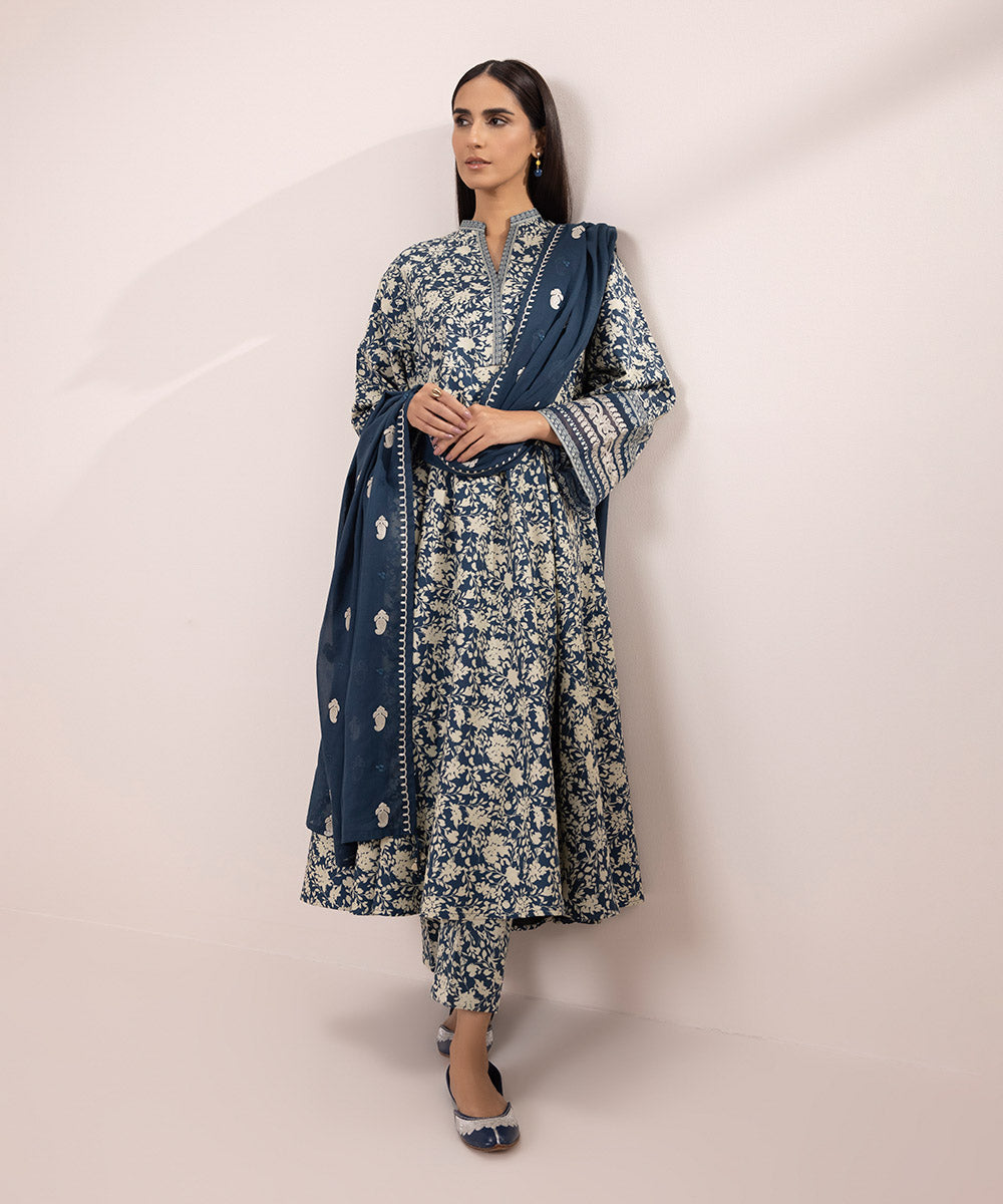 3 Piece - Embroidered Lawn Suit