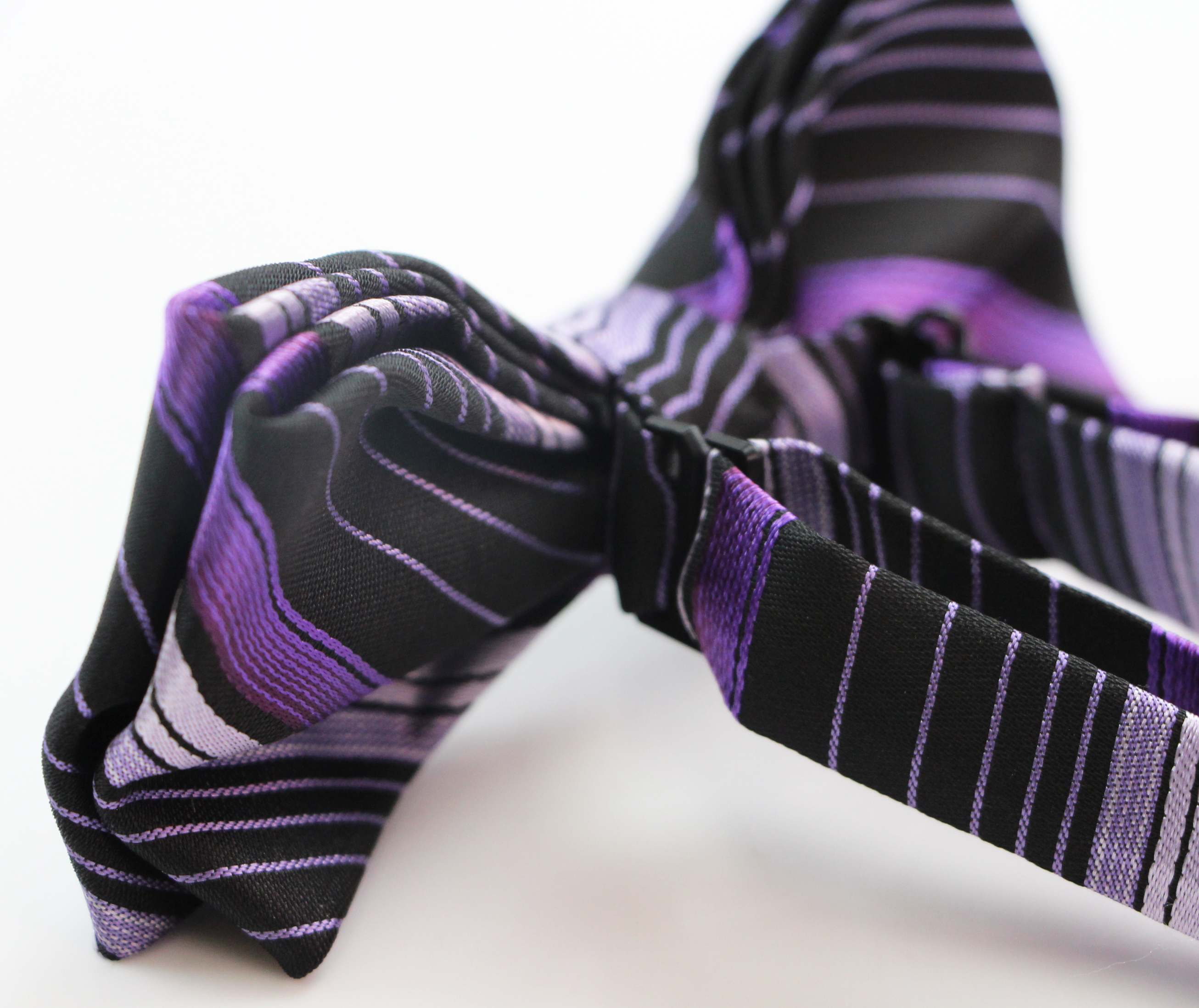 Mens Black & Purple Patterned Bow Tie